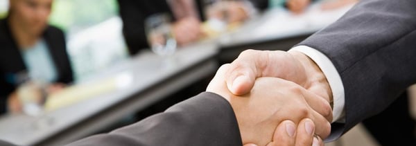 Tecniche di vendita e trattativa commerciale: 8 abitudini dei bravi negoziatori